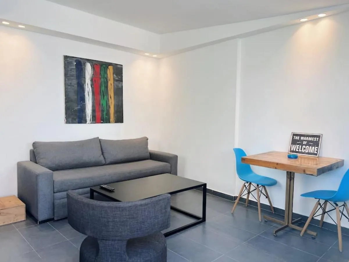 Railway House 1Br Apt With Front Yard, 24 Hours Power Beirut